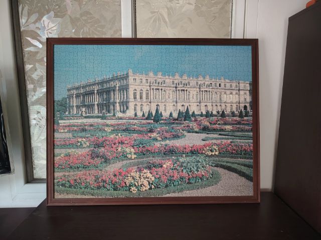 ภาพ: พระราชวังแวร์ซาย (Palace of Versailles)
จำนวน: 2,000 ชิ้น (งานฝีมือ ต่อแน่น ทุกชิ้นอยู่ครบ)
ขนาดรวมกรอบ: กว้าง 1 เมตร x สูง 80 ซม.
