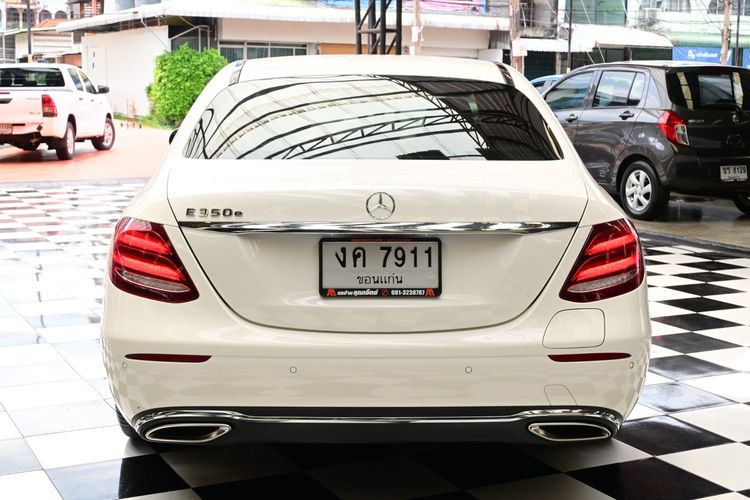 Mercedes-Benz E-Class 2019 E350 Sedan ไฮบริด ไม่ติดแก๊ส เกียร์อัตโนมัติ ขาว รูปที่ 4