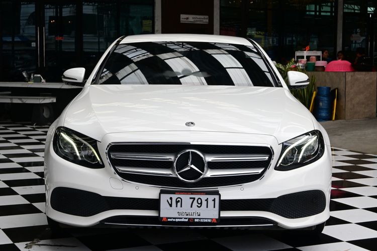 Mercedes-Benz E-Class 2019 E350 Sedan ไฮบริด ไม่ติดแก๊ส เกียร์อัตโนมัติ ขาว รูปที่ 2