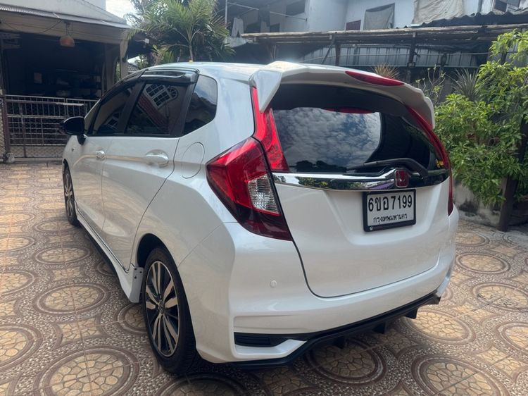 Honda Jazz 2016 1.5 V+ Sedan เบนซิน เกียร์อัตโนมัติ ขาว รูปที่ 3