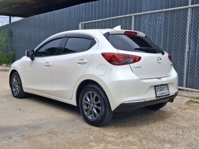 Mazda Mazda 2 2022 1.3 SP Sports Sedan เบนซิน ไม่ติดแก๊ส เกียร์อัตโนมัติ ขาว รูปที่ 3
