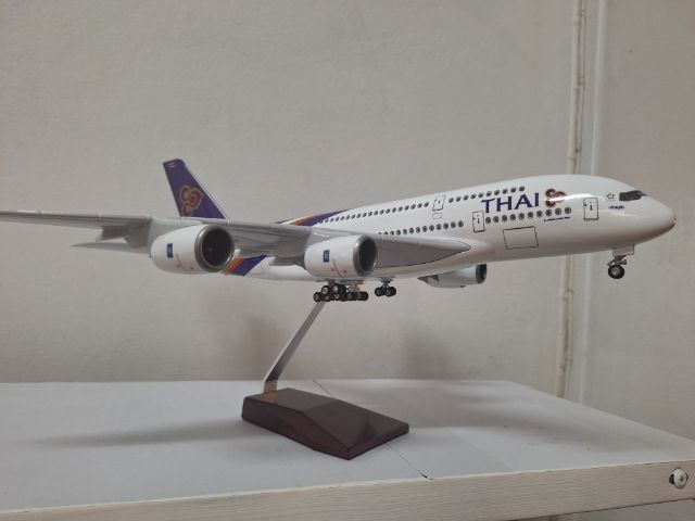 โมเดลเครื่องบินการบินไทย A380 