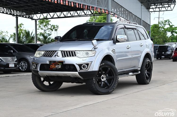 รถ Mitsubishi Pajero Sport 2.5 GT 4WD สี บรอนซ์เงิน