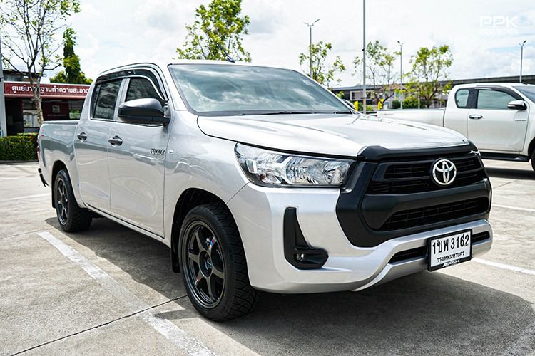 Toyota Hilux Revo 2021 2.4 Z Edition Mid Pickup ดีเซล ไม่ติดแก๊ส เกียร์อัตโนมัติ เทา รูปที่ 3
