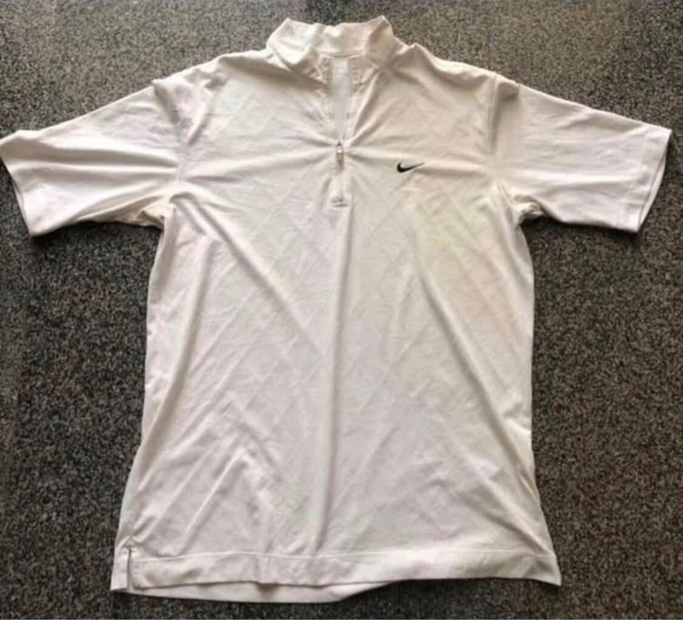 เสื้อยึดคอกลม สีขาว  รูปที่ 2