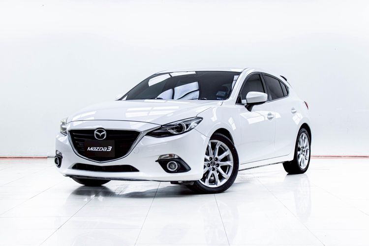 Mazda Mazda3 2015 2.0 S Sports Sedan เบนซิน ไม่ติดแก๊ส เกียร์อัตโนมัติ ขาว