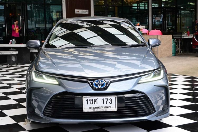 Toyota Altis 2020 1.8 Hybrid Mid Sedan ไฮบริด เกียร์อัตโนมัติ เทา รูปที่ 2