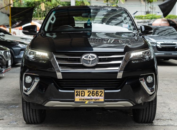 Toyota Fortuner 2016 2.4 V Utility-car ดีเซล ไม่ติดแก๊ส เกียร์อัตโนมัติ ดำ