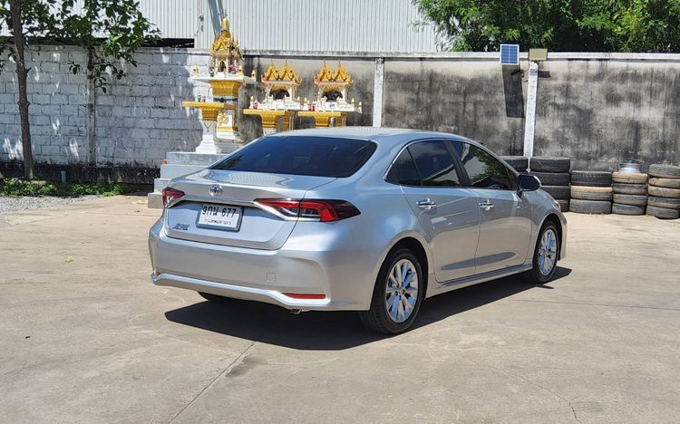 Toyota Altis 2021 1.6 G Sedan เบนซิน ไม่ติดแก๊ส เกียร์อัตโนมัติ บรอนซ์เงิน รูปที่ 4