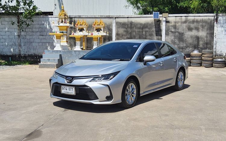 Toyota Altis 2021 1.6 G Sedan เบนซิน ไม่ติดแก๊ส เกียร์อัตโนมัติ บรอนซ์เงิน