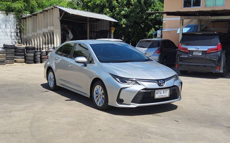 Toyota Altis 2021 1.6 G Sedan เบนซิน ไม่ติดแก๊ส เกียร์อัตโนมัติ บรอนซ์เงิน รูปที่ 3
