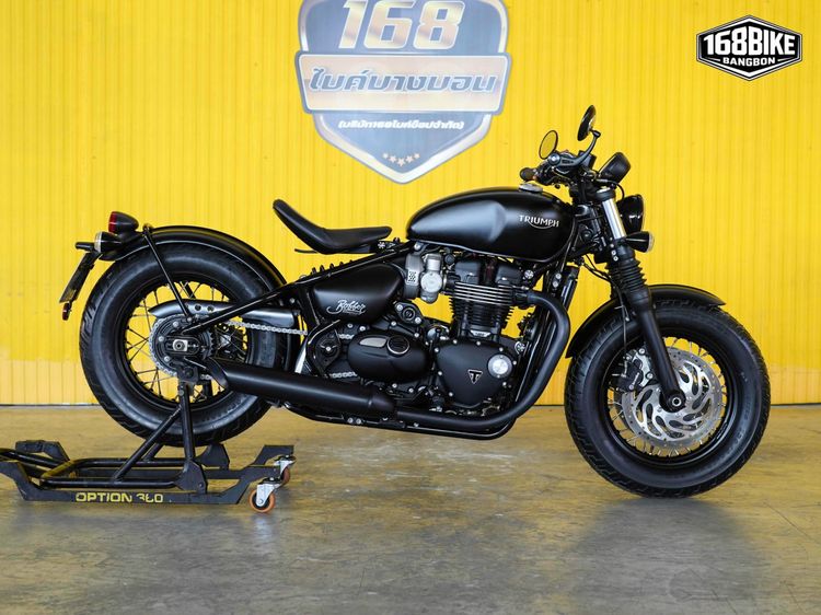 Triumph Bonneville Bobber Black ปี 2018 ดาวห์เริ่มต้นที่ 64,000 บ.  รูปที่ 2