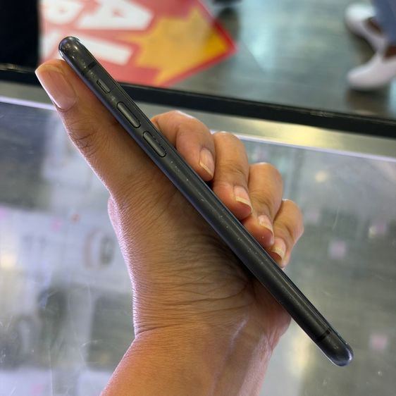 iPhone11 128GB สีดำ เครื่องศูนย์ โมเดลTH 🩷🩷 รูปที่ 3
