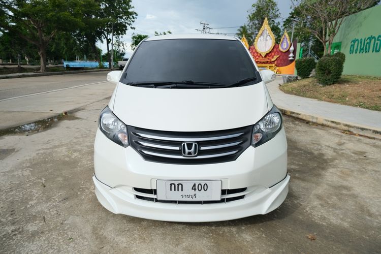 Honda Freed 2013 1.5 SE Sedan เบนซิน ไม่ติดแก๊ส เกียร์อัตโนมัติ ขาว รูปที่ 2