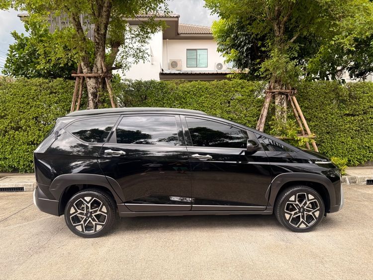 Hyundai Stargazer 2024 1.5 X6 Utility-car เบนซิน ไม่ติดแก๊ส เกียร์อัตโนมัติ ดำ รูปที่ 3