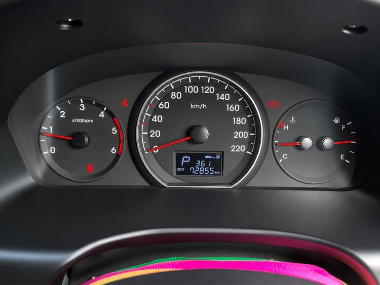 Hyundai H-1  2021 2.5 Elite Van ดีเซล ไม่ติดแก๊ส เกียร์อัตโนมัติ ดำ รูปที่ 4