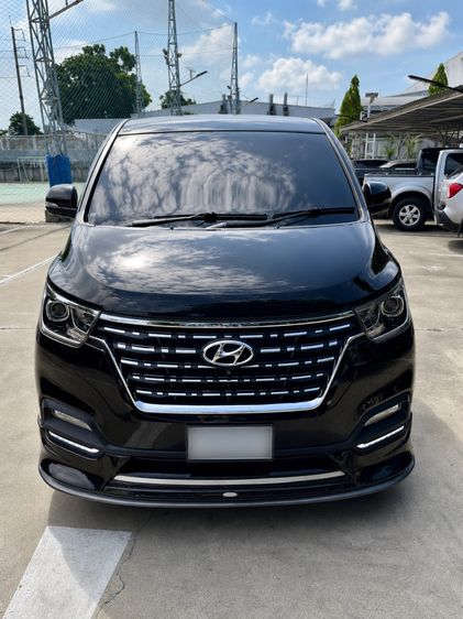 Hyundai H-1  2021 2.5 Elite Van ดีเซล ไม่ติดแก๊ส เกียร์อัตโนมัติ ดำ