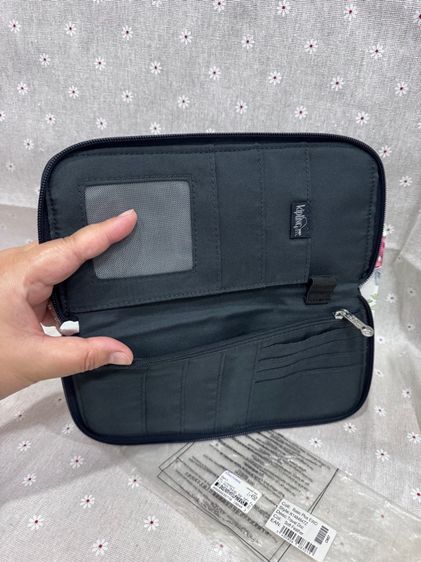 Kipling travel Doc แท้ รูปที่ 6