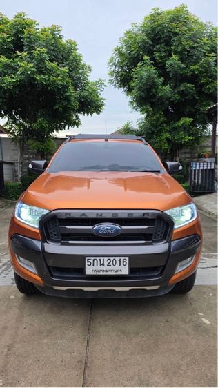 รถ Ford Ranger 2.2 Hi-Rider Wildtrak สี ส้ม