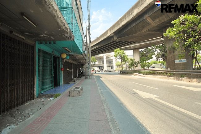 ขาย ตึกแถว ติดถนนพระราม 2 ต่อเติมเต็มทุกชั้น ใกล้ทางด่วน ขายถูก 4.3 ล้าน รูปที่ 3