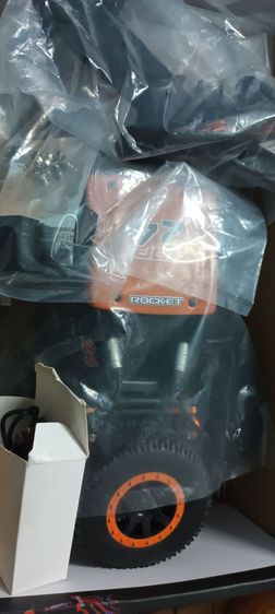 รถสกูลเตอร์ขับเคลื่อน ๔ ล้อ พร้อมรีโมทบังคับย่าน 2.4 GH รูปที่ 2