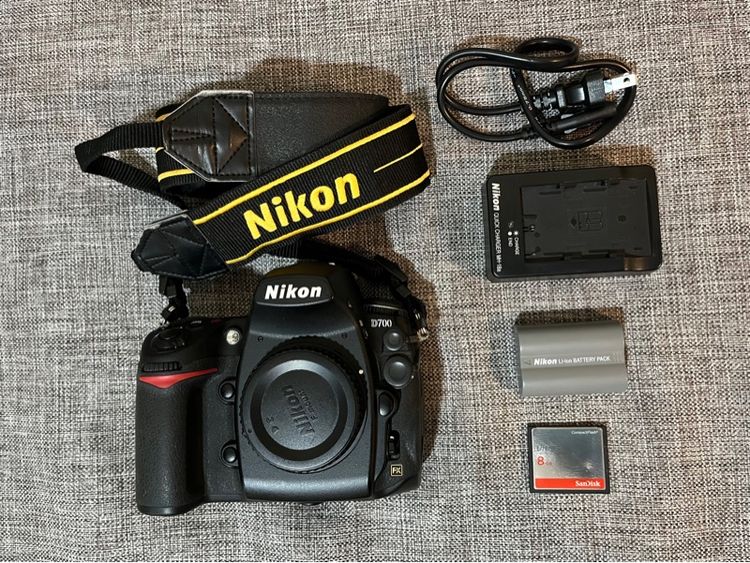 Nikon D700 (Near Mint)