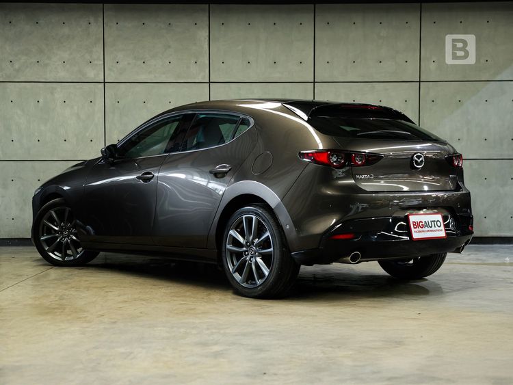 Mazda Mazda3 2022 2.0 SP Sports Sedan เบนซิน ไม่ติดแก๊ส เกียร์อัตโนมัติ น้ำตาล รูปที่ 4