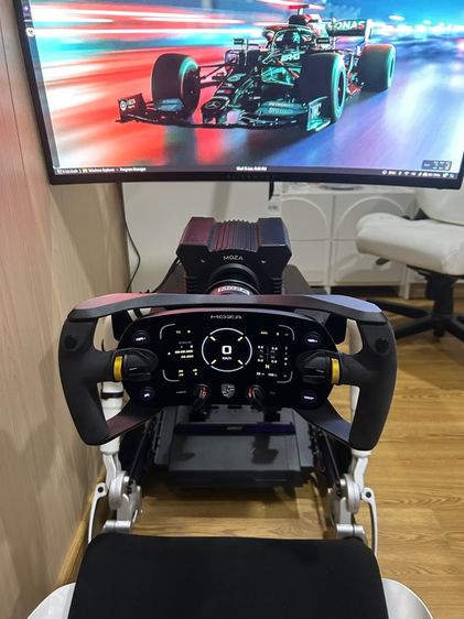 อื่นๆ พวงมาลัย MOZA PORSCHE MISSION R ฐาน MOZA R12 V2  อายุใช้งาน 2 สัปดาห์ ประกันเหลือๆ