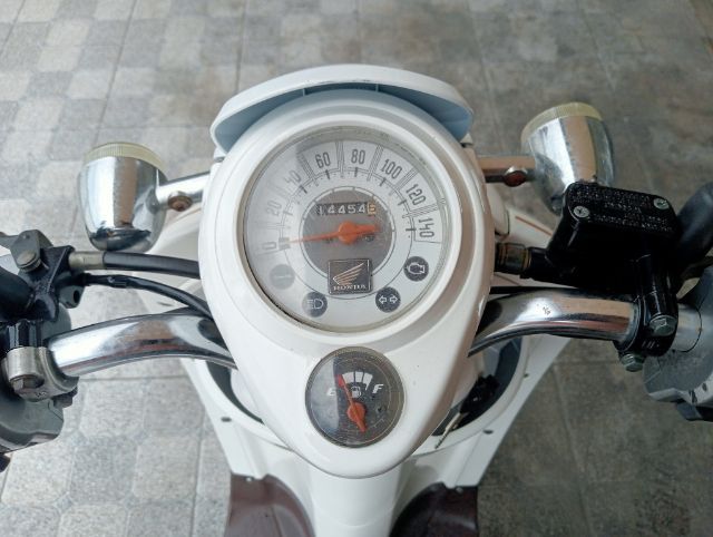 สกุ๊ปปี้หัวฉีดจัดสภาพใหม่เล่มสวยจบๆ รูปที่ 10