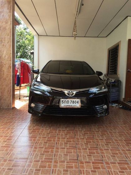 รถ Toyota Altis 1.8 E สี น้ำตาล