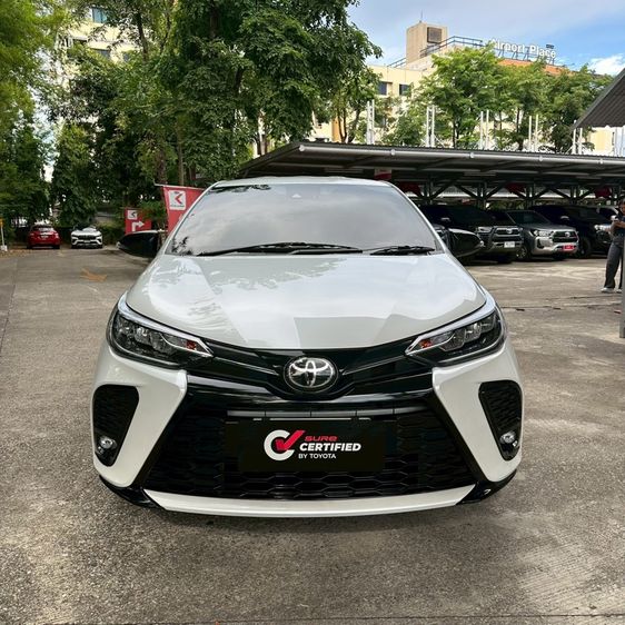 Toyota Yaris 2021 1.2 Sport Premium Sedan เบนซิน ไม่ติดแก๊ส เกียร์อัตโนมัติ ขาว รูปที่ 2