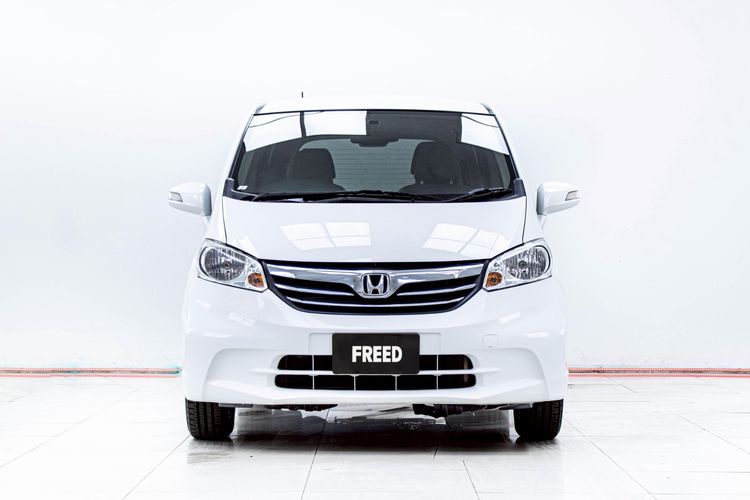 Honda Freed 2015 1.5 EL Utility-car เบนซิน ไม่ติดแก๊ส เกียร์อัตโนมัติ ขาว รูปที่ 4