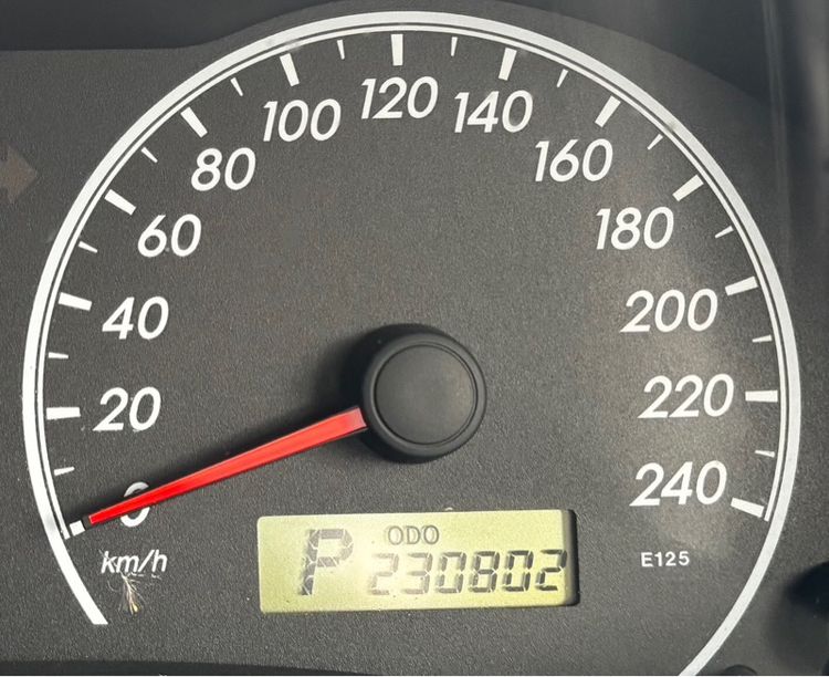 Toyota Altis 2013 1.8 E Sedan เบนซิน ไม่ติดแก๊ส เกียร์อัตโนมัติ บรอนซ์ทอง รูปที่ 4