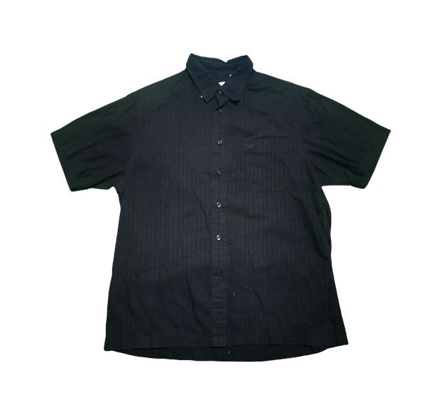 EMPORIO ARMANI​ เสื้อมือสอง​ เสื้อเชิ้ต​แขน​สั้นแต่งเรียบๆ รูปที่ 2