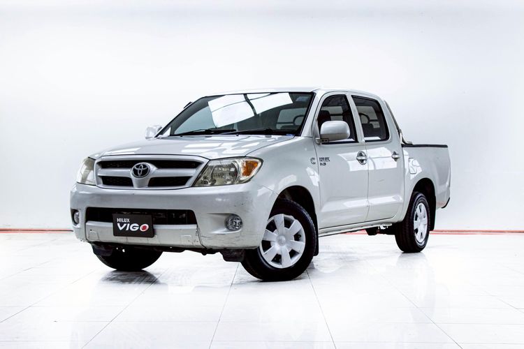 รถ Toyota Hilux Vigo 2.5 J สี เทา