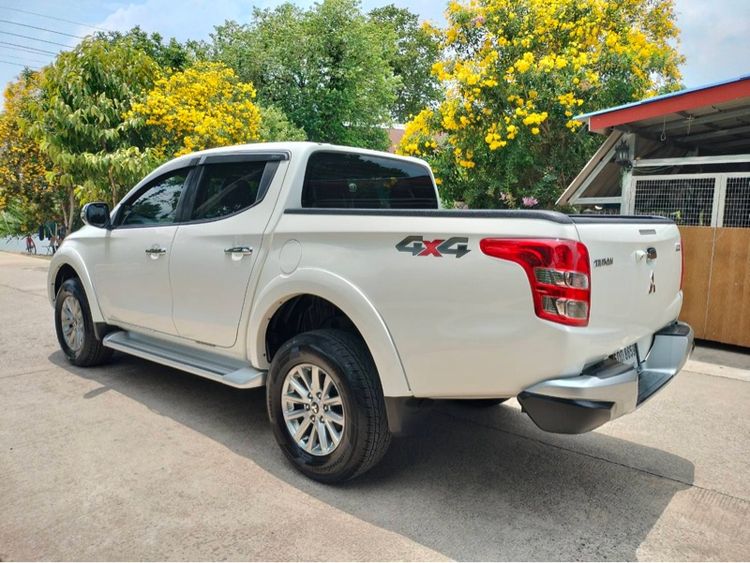 Mitsubishi Triton 2017 2.4 GLS Limited 4WD Pickup ดีเซล ไม่ติดแก๊ส เกียร์อัตโนมัติ ขาว รูปที่ 4