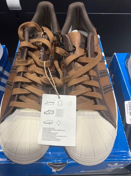 รองเท้า adida เบอร์ 12 ครึ่ง ราคา 1500 บาท
