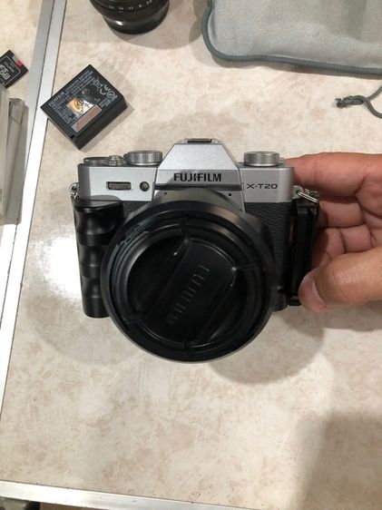 Fujifilm กล้องมิลเลอร์เลส ไม่กันน้ำ กล้องฟูจิ xt20