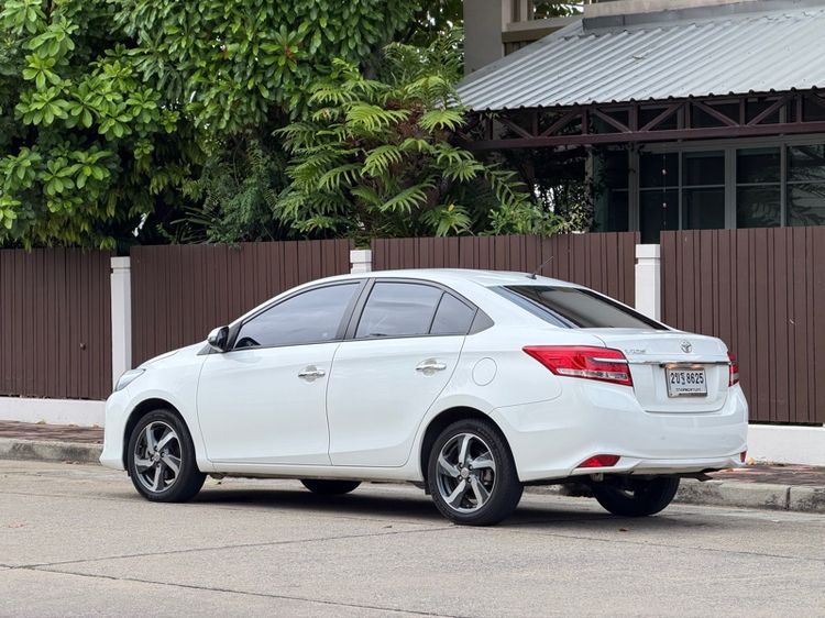 Toyota Vios 2021 1.5 High Sedan เบนซิน ไม่ติดแก๊ส เกียร์อัตโนมัติ ขาว รูปที่ 3