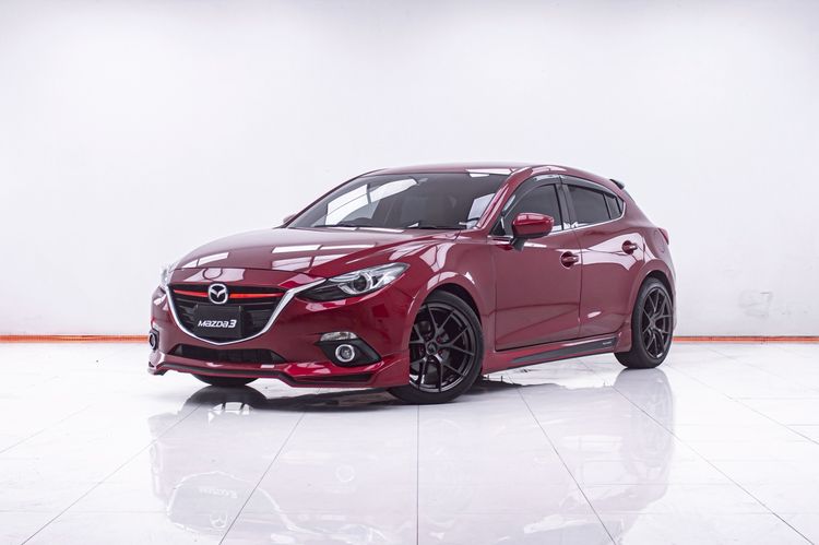 รถ Mazda Mazda3 2.0 SP Sports สี แดง