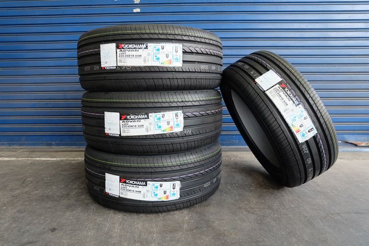 🚩 ยางใหม่ Yokohama รุ่น Advan db V551 ขนาด 235 45R18 ปี26 