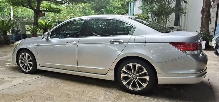 รถ Honda Accord 2.0 EL สี เทา