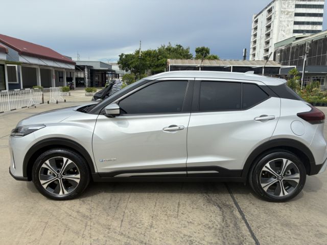 Nissan Kicks 2023 1.2 V เบนซิน บรอนซ์เงิน รูปที่ 4