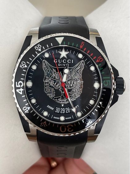 ดำ GUCCI Dive 40 MM Cat Swiss Quartz Black Dial Black Rubber Men's Watch YA136320 ( New )