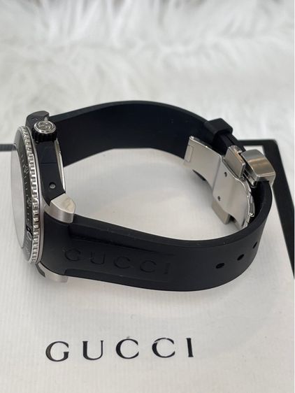 GUCCI Dive 40 MM Cat Swiss Quartz Black Dial Black Rubber Men's Watch YA136320 ( New ) รูปที่ 5