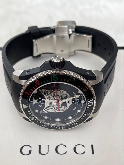 GUCCI Dive 40 MM Cat Swiss Quartz Black Dial Black Rubber Men's Watch YA136320 ( New ) รูปที่ 4