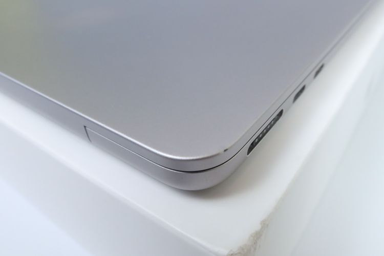 MacBook Air M2 13" 8.256GB  รูปที่ 15