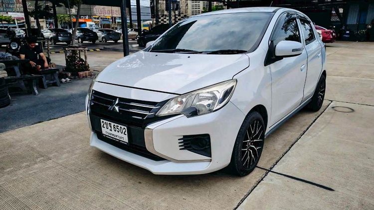 รถ Mitsubishi Mirage 1.2 GLX สี ขาว