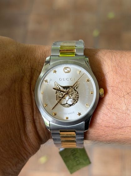 GUCCI G Timeless 38 mm Gold Cat Dial 2K Swiss Quartz Steel Men’s Watch YA1264074 รูปที่ 13