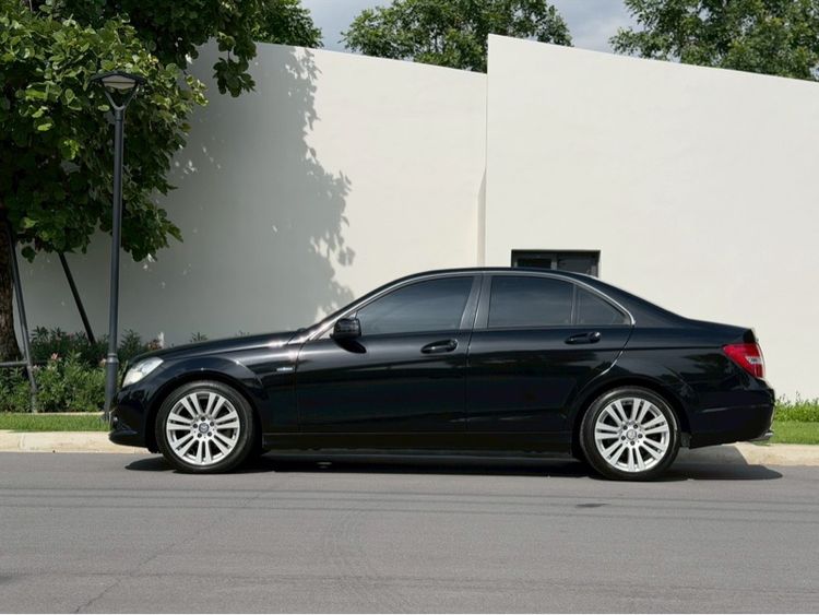Mercedes-Benz C-Class 2014 C200 CGI Sedan เบนซิน ไม่ติดแก๊ส เกียร์อัตโนมัติ ดำ รูปที่ 3